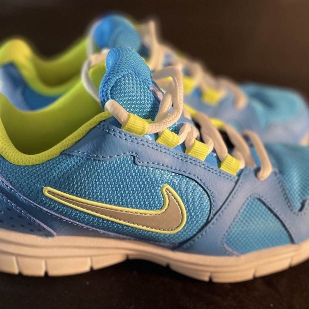 Nike Youth Size 3.5